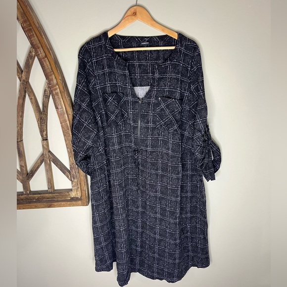 Torrid Black Zip Front Challis Fabric Dress Size 4 - Picture 3 of 5